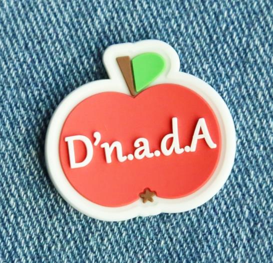 Customized shape clothing labels rubber pvc patch